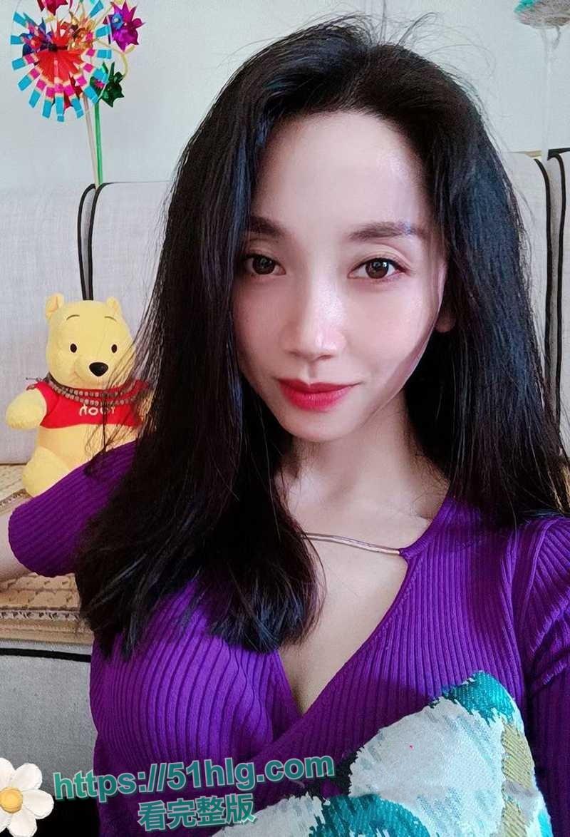 重庆美女党员干部【徐艳霞】的上位之路!舔功惊人的官场肉便器,无套爆操快感连连,爽到顏射吞精-1