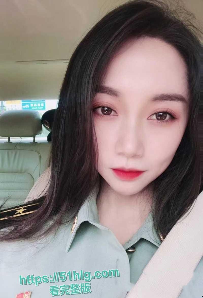 重庆美女党员干部【徐艳霞】的上位之路!舔功惊人的官场肉便器,无套爆操快感连连,爽到顏射吞精-2