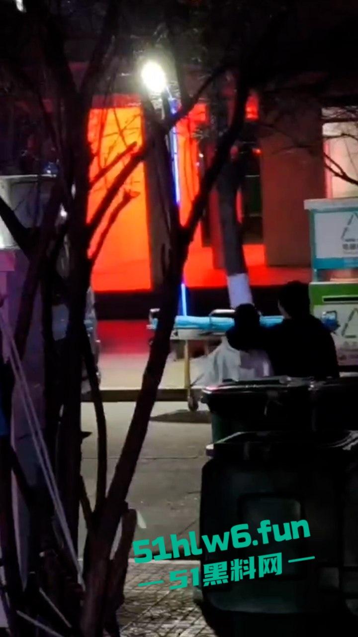 学院大瓜！山西晋中大一学生妹厕所产子，暴力拉拽致胎死人伤子宫都已保不住。-6