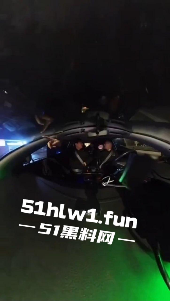 不顺心就干,能干绝不多逼逼,干就完事了快过年了,干完进去吃皇粮,管吃管住还不用操心年货!-3