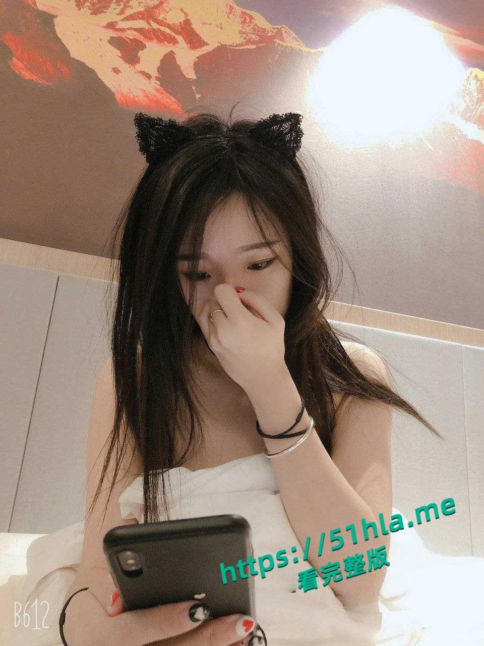 SM圈资深玩家新手极品小母狗，初次调教乖乖女跪舔脚趾，贴心伺候M属性拉满！-2