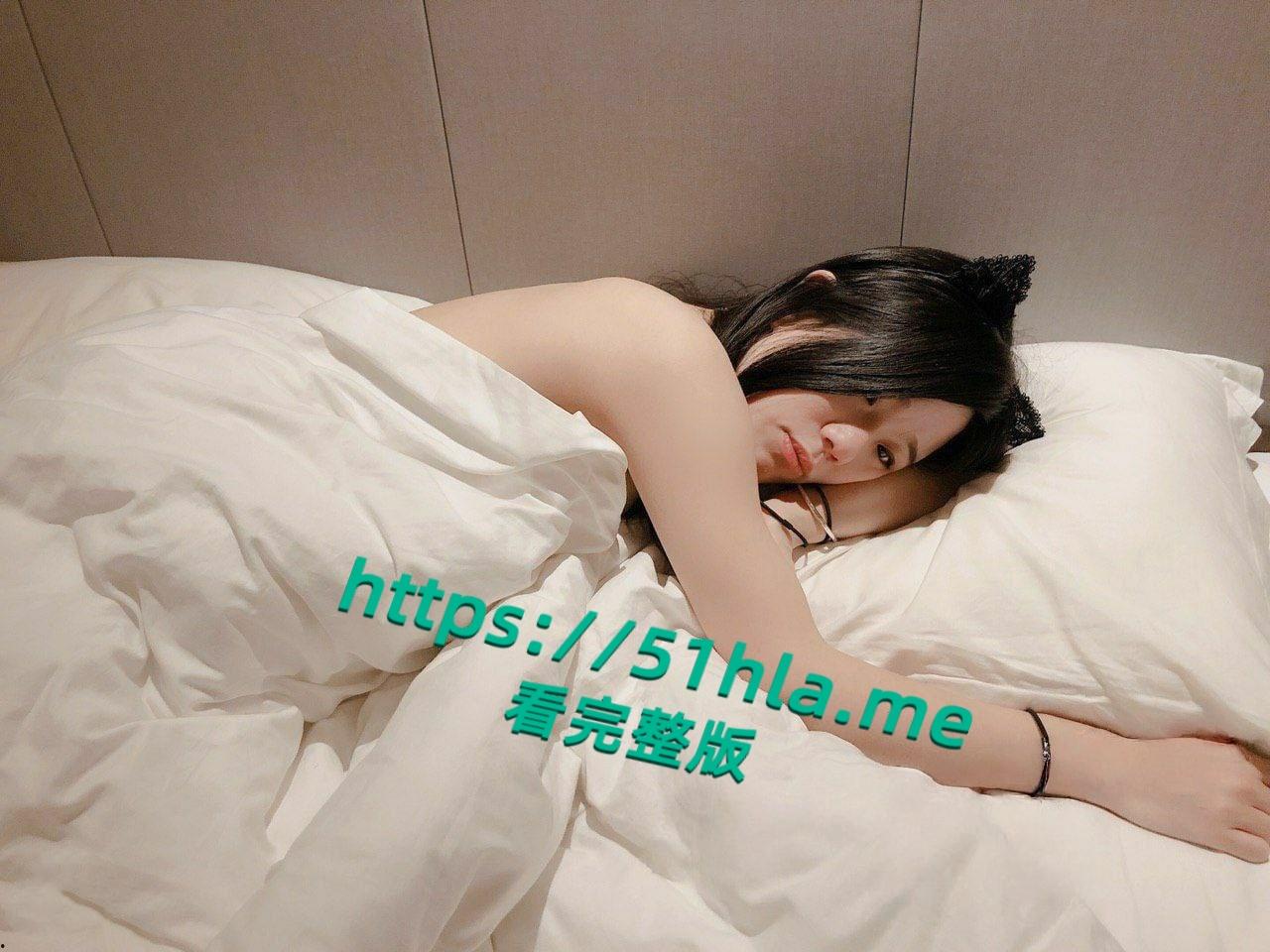 SM圈资深玩家新手极品小母狗，初次调教乖乖女跪舔脚趾，贴心伺候M属性拉满！-4