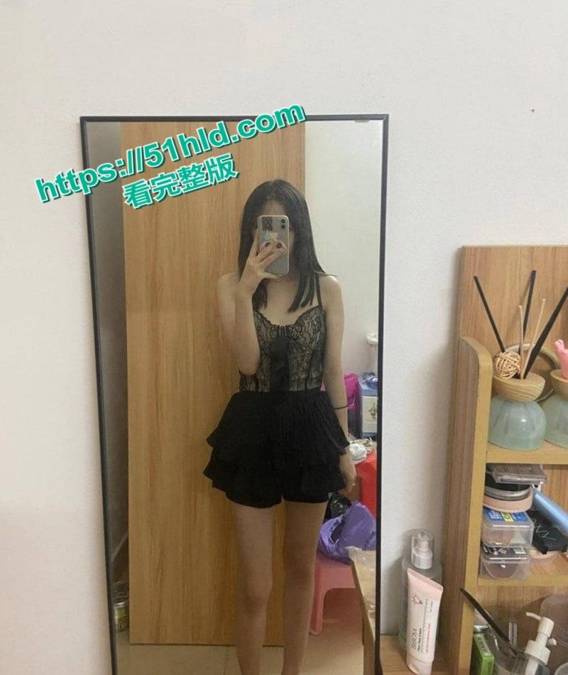 广东惠州风骚炮姐【王婉钰】私生活极度淫乱,炮友多达二十位,曾扬言想被炮友齐上轮奸!-3