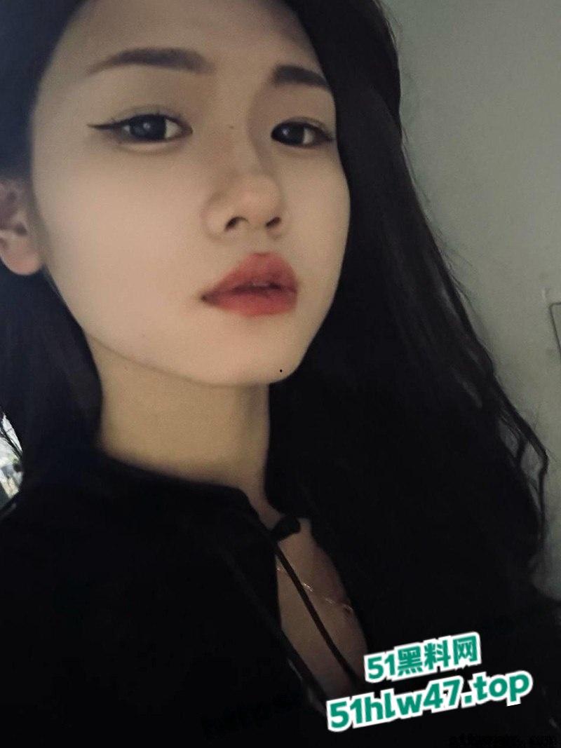 山东政法大学，大二的颜值女神【李莹】清纯如仙女一般惨遭被骗，以招聘模特名义骗出自慰视频并曝光！-6