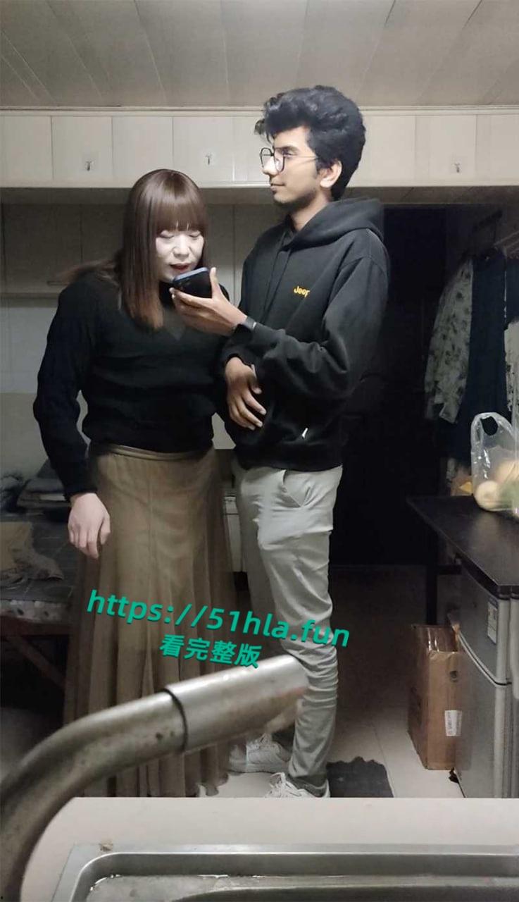 南京红姐事件,最让人吃惊的男嘉宾外国友人,粗黑大屌令红姐爱不释手!-1