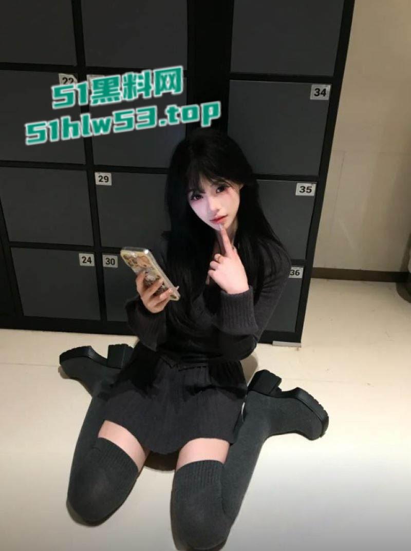 抖音60万网红【妹妹早上好】酒店约炮视频曝光,情趣蕾丝尽显风骚被抬腿,猛操淫叫不断!-7