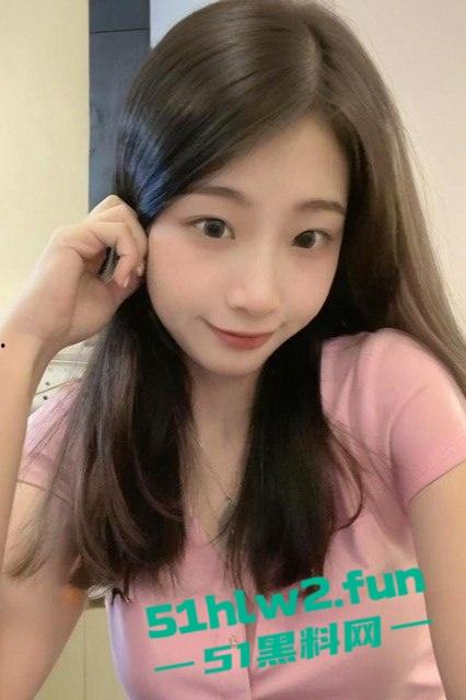 唐山极品母狗【吴蕾云】背着男友偷吃猛男,被大屌操到腿软,口爆颜射舔得干干净净,全程自拍视频惨遭流出!-1