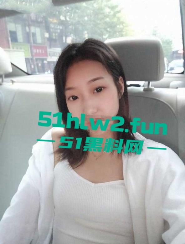 女室友被合租男士迷奸后续意外发展成为了炮友,一场刺激后演变成自己鸡巴套子!-4