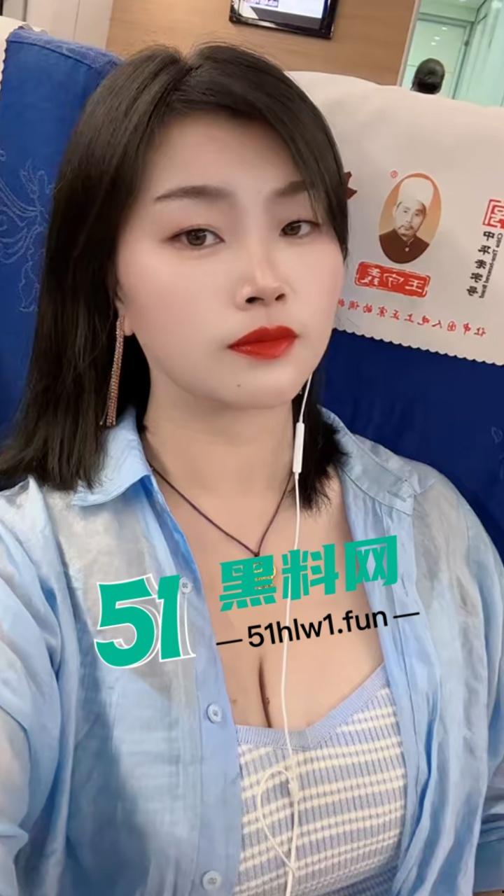 男人不中用,养家靠自己,快手大奶熟妇【鱼鱼的眼泪057】深夜50元连线卖逼自慰视频流泄。-4