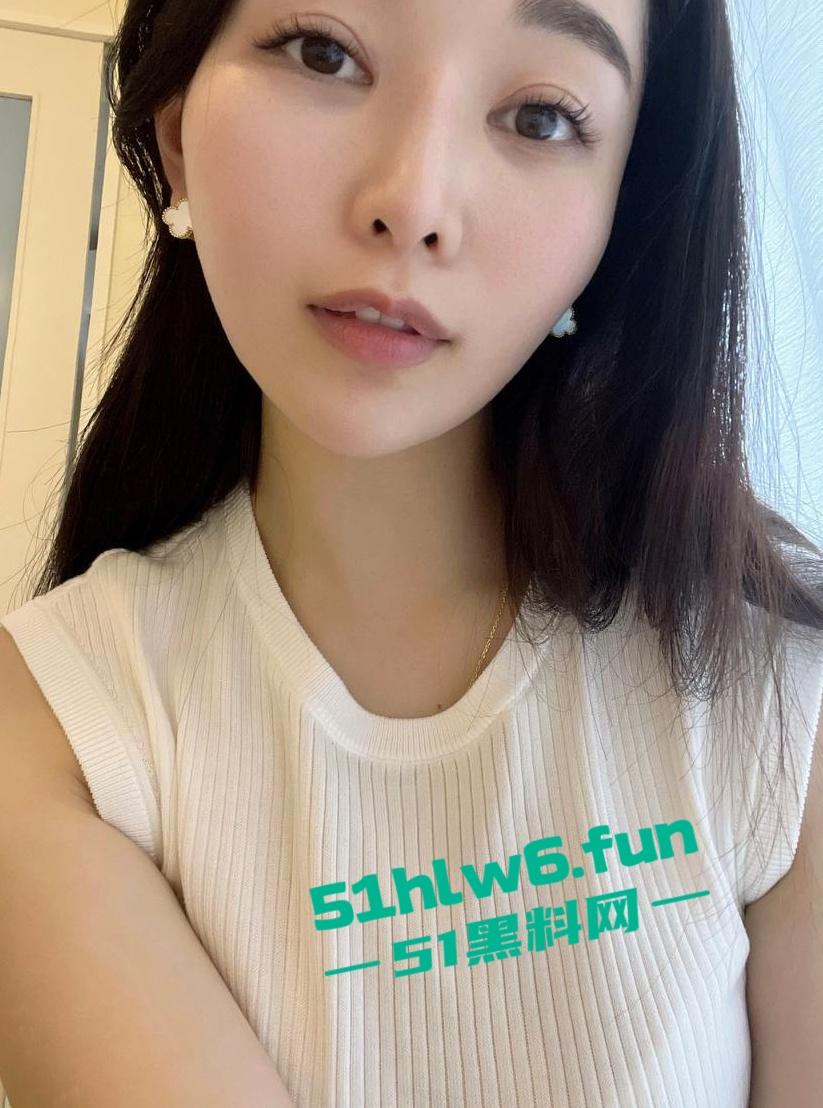 万人求的高颜值御姐【katayama】超人气巨乳女神,九头身S型F杯巨乳风情万种反差婊,最新合集流出。-9