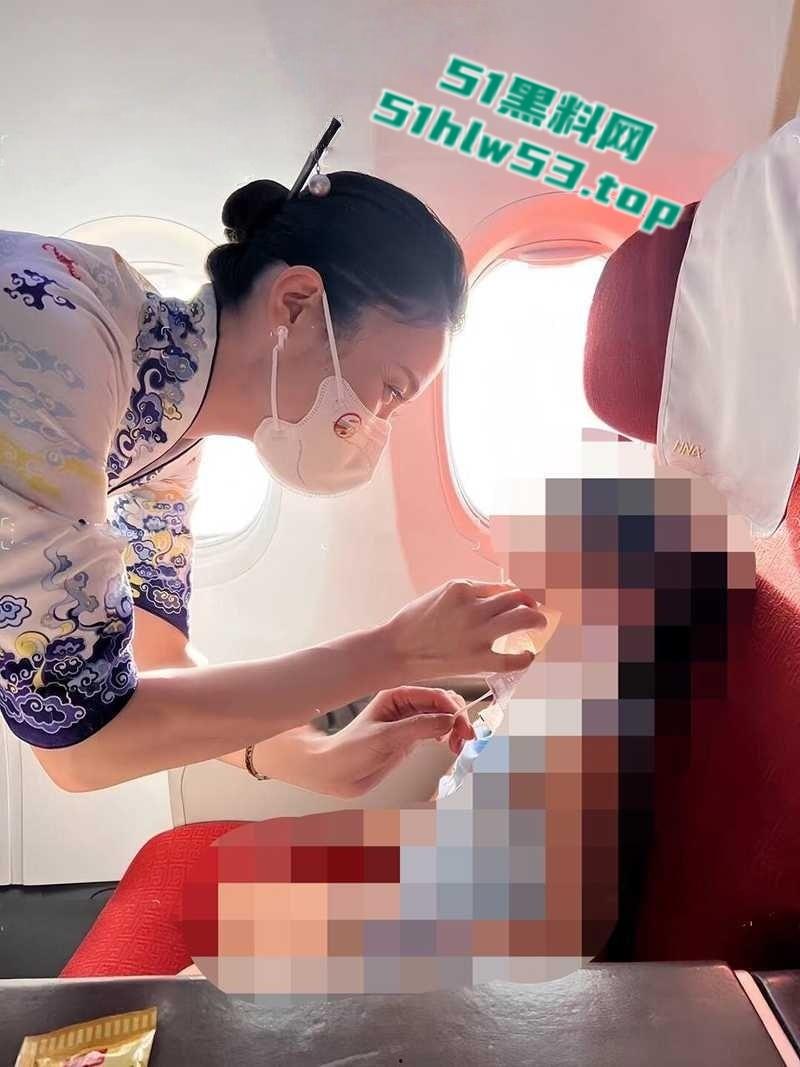 海南航空【阮姐】飞机高空狐狸尾肛塞自慰，落地与富二代激情车震，按头疯狂口交暴力撕开丝袜打桩爆操！-1