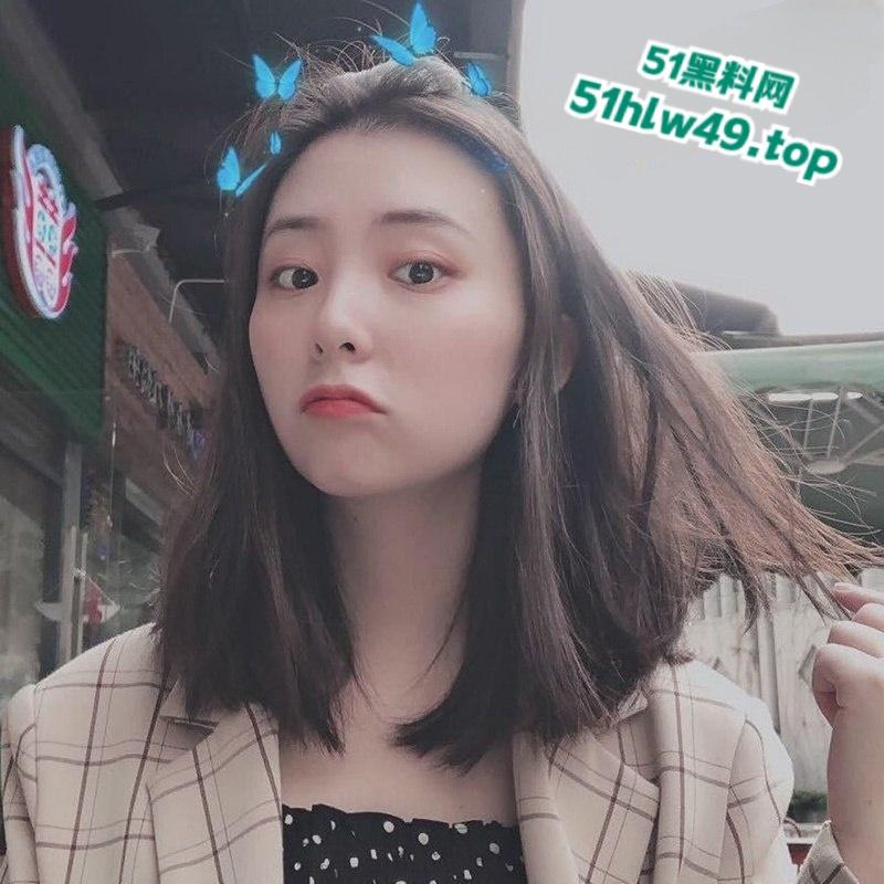 怀化中学语文老师【吕妍菲】学生心中的温柔女神竟私下狂野无边,化身欲望的尤物,疯狂约炮床上吮吸娇喘不止。-2