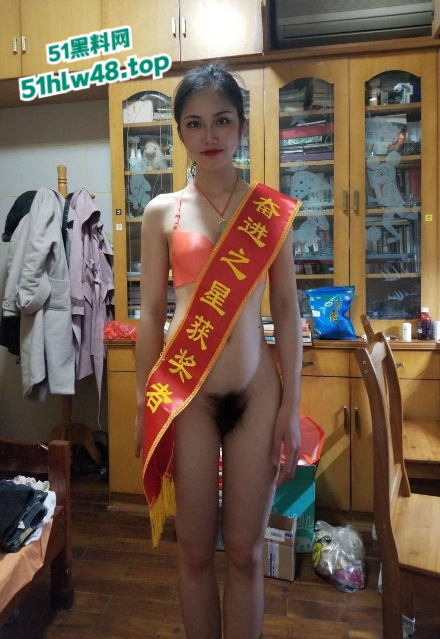 杭州师范大学【潘玲玲】校花女神,腿长逆天私下超反差成为金主的淫贱母狗,性爱自拍视频流出。-7