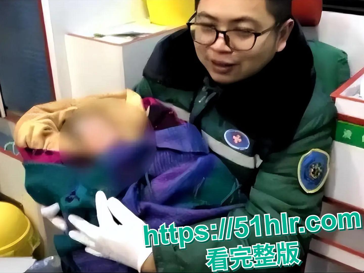 骇人!荆州大三女生宿舍产子大出血离世,室友:非第一次!医生惊曝巨大儿-12