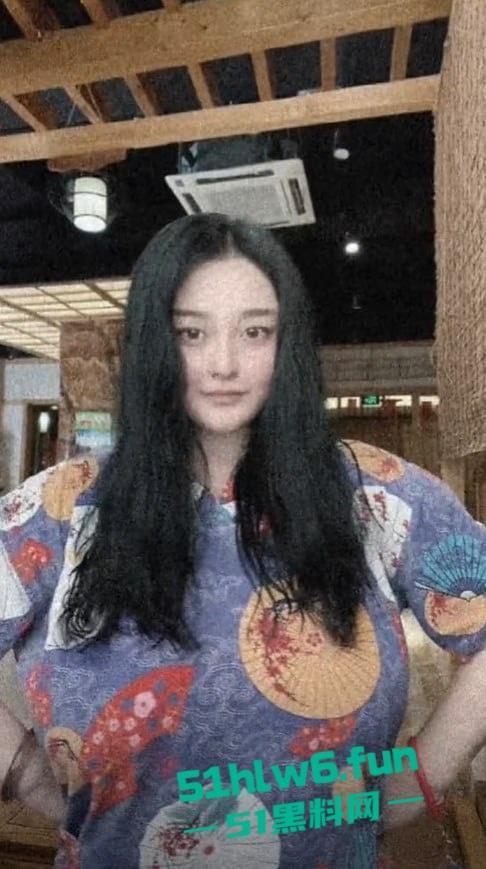 独家快手网红【好大狗】两颗真材实料的超大奶子非常耀眼,不应该叫好大狗应该叫好大奶!-4