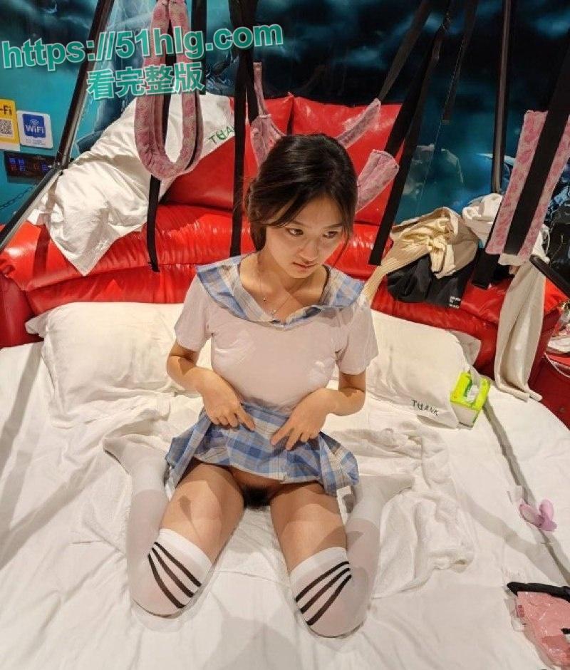 【郑州】大四校花【周晓晓】实习期被猥琐领导包养 调教成性奴 JK黑丝各种诱惑 嫩穴被无套猛操 疯狂喷水-7