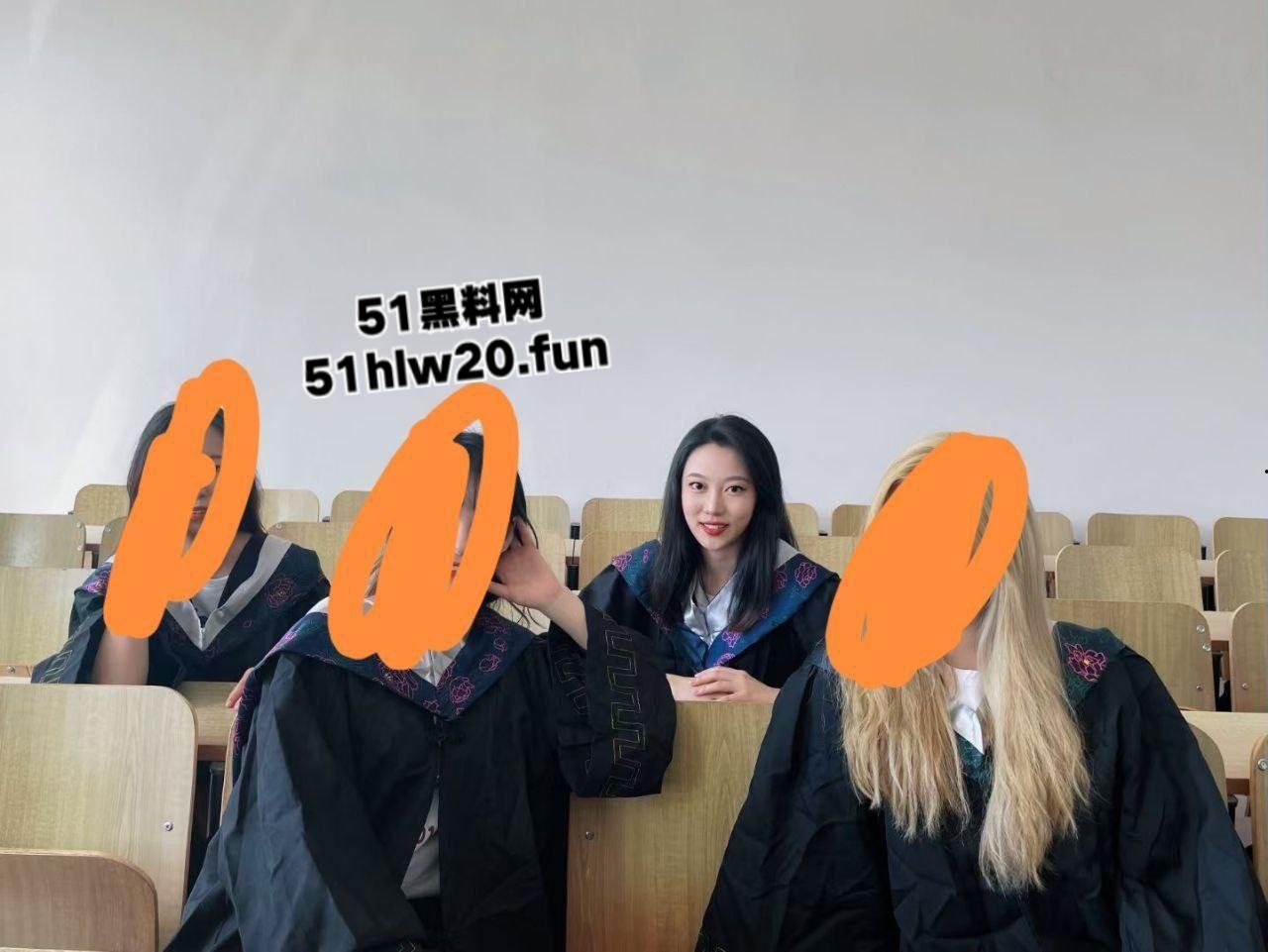 英国知名杜伦大学,富家千金硕士生【李颖】不雅视频流出,娇嫩身材被暴力抽插淫叫声不断。-7