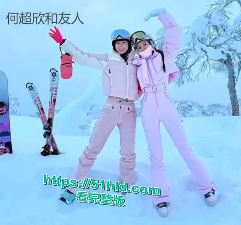 赌王之子【何猷君】第二弹,继人设塌房后自曝猛料 竟将自己亲妹妹【何超欣】视为初恋,早年床照合影与性爱视频引全网热议!-12