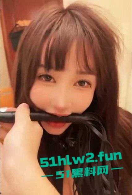 高人气外围女神 【yooheejadeda 】尽情展现她魂摄魄魅力,乳交吸屌花样玩法解锁绝对让你欲火焚身!-11