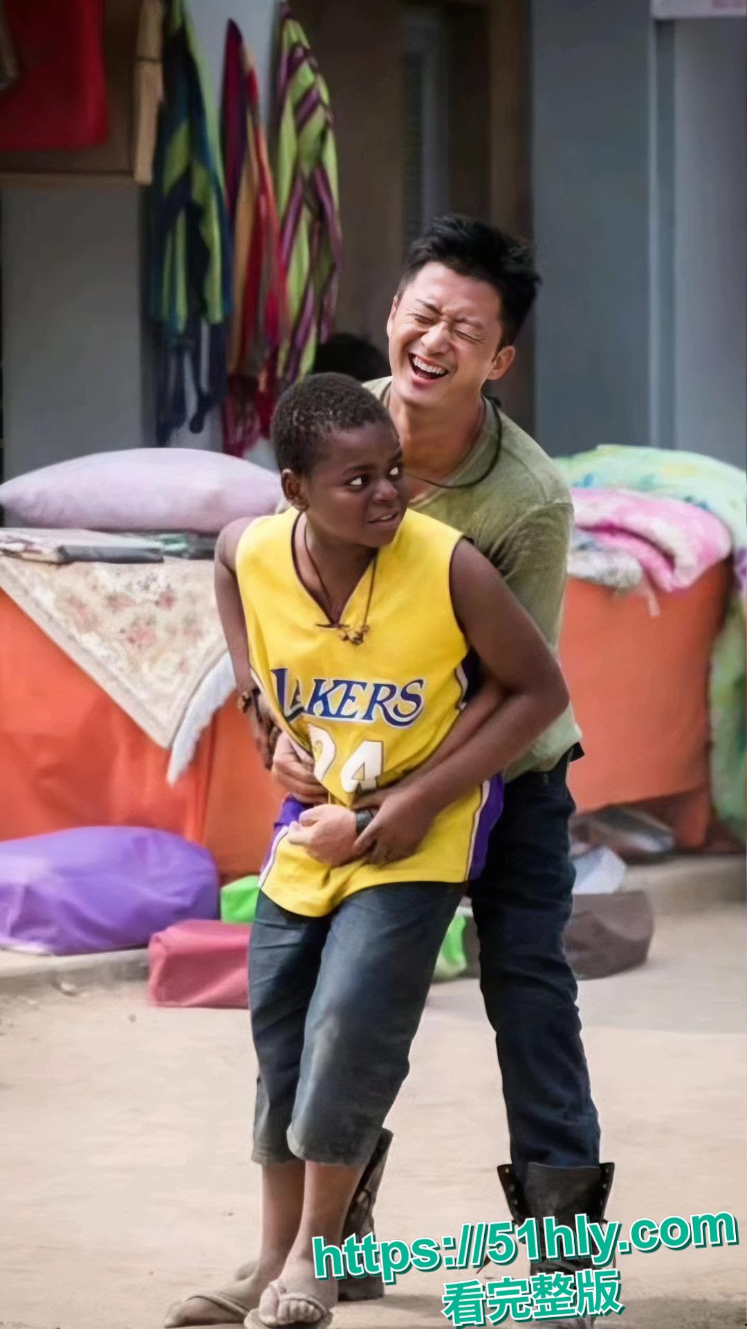 战狼2非洲小黑进军网红 下海约炮廉价的巴西牛排 线下实战营销美国伟哥下贱母狗见到黑哥就脱下裤子求操!-8