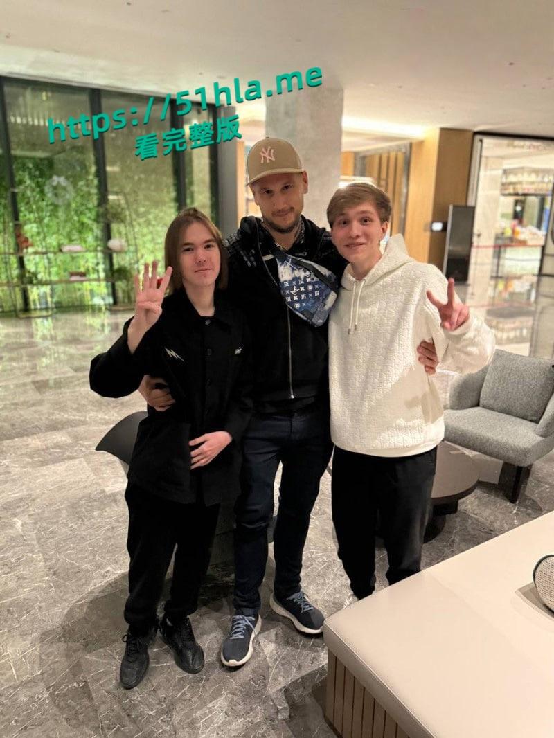 CS职业选手【zeus宙斯】约炮李欣莳全网最全爆料,与多位国内女粉丝性爱视频同时流出!-27