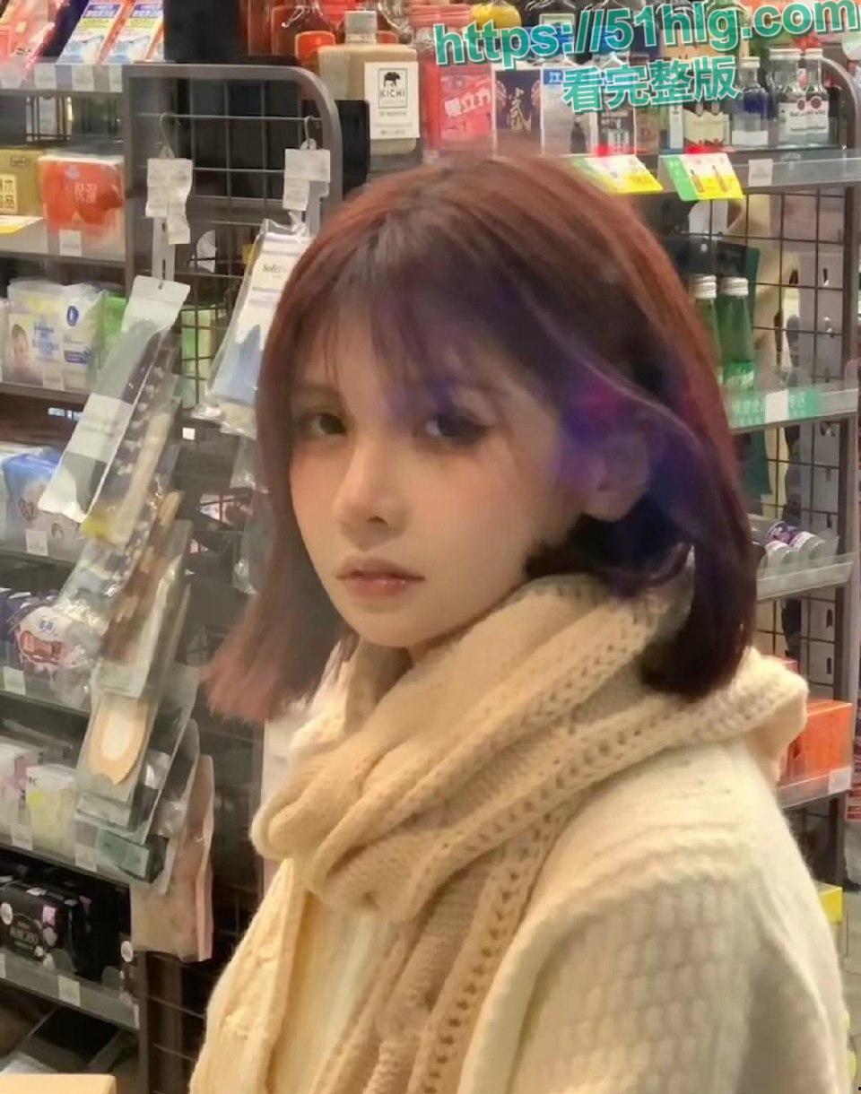 抖音超火博主【铁岭县刘辉商店】淫乱视频流出 跟前男友分手不分床 身穿情趣装被调教玩弄 母狗属性直接拉满-4