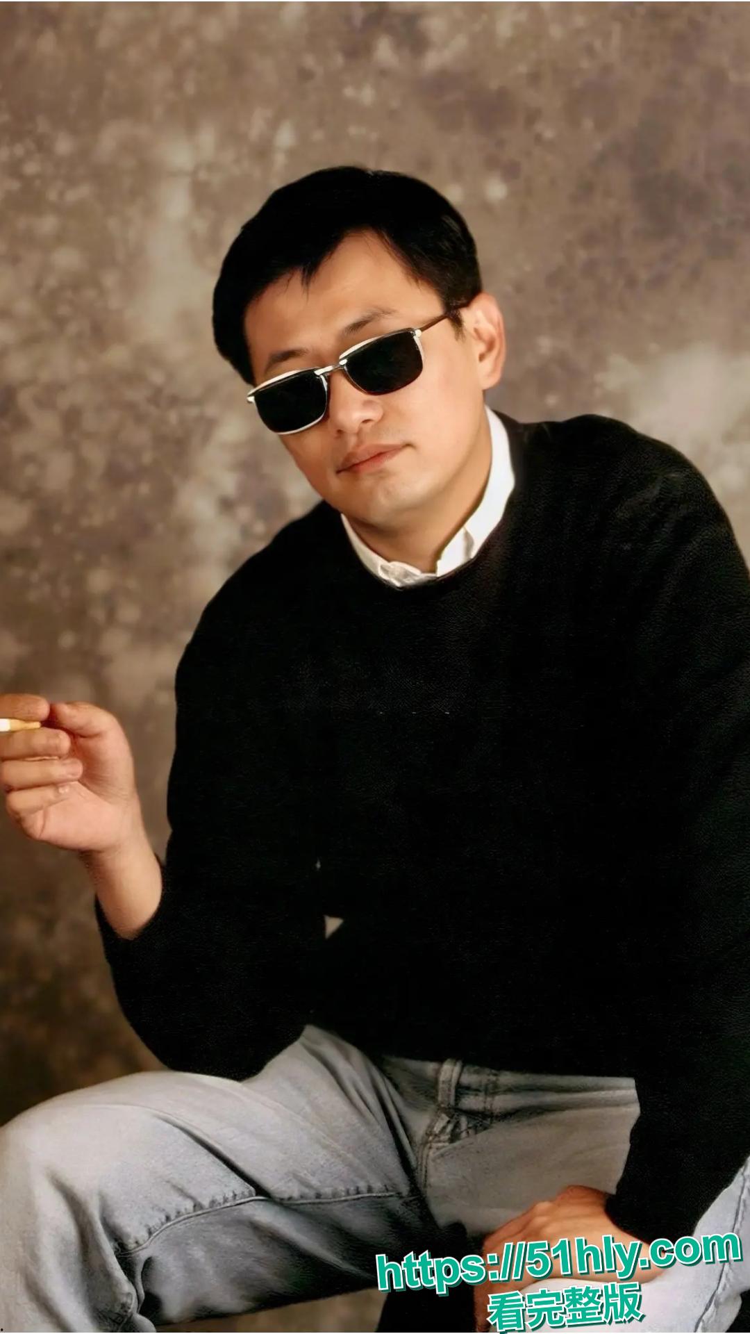 古二录音门再曝猛料 王家卫 混乱私生活引发轰动 对金靖开黄腔 借讨论剧本为由 与秦雯深夜偷欢!-11