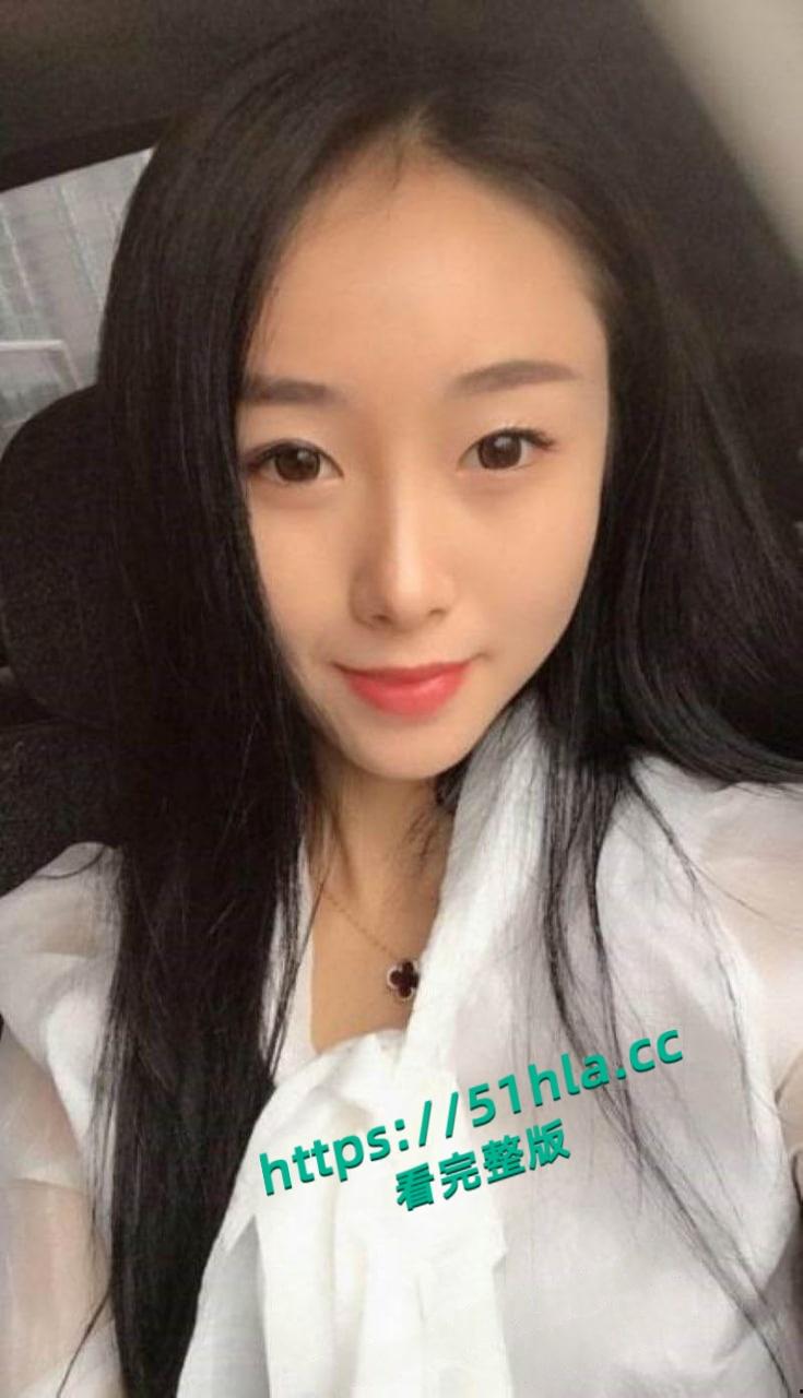 苏州幼师【豆豆】厕所贴满卖淫宣传照片,下海三年背着老公私下卖淫,摸逼自慰视频被曝光流出!-1