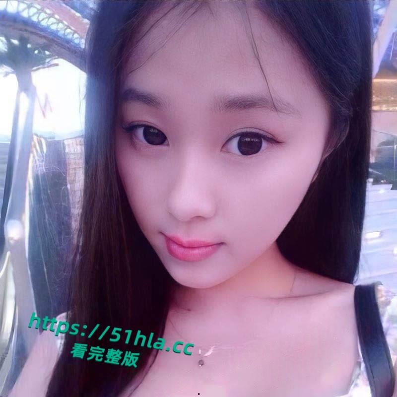 苏州幼师【豆豆】厕所贴满卖淫宣传照片,下海三年背着老公私下卖淫,摸逼自慰视频被曝光流出!-2