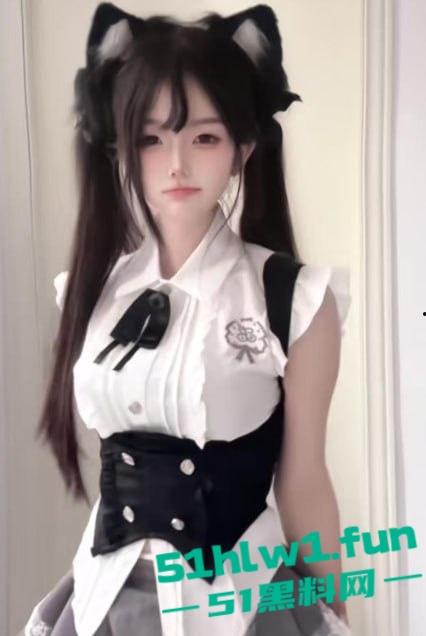 抖音85w粉萝莉女网红【疯狂星cheese】单身纯爱人设遭粉丝揭穿,私下约会男网红怀孕流产性爱视频被曝。-6