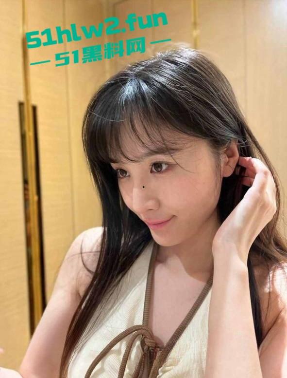 广东美女彩票店主和男友啪啪视频,平常守店孤独寂寞欲望无法发泄和男友做爱骚到不行。-5