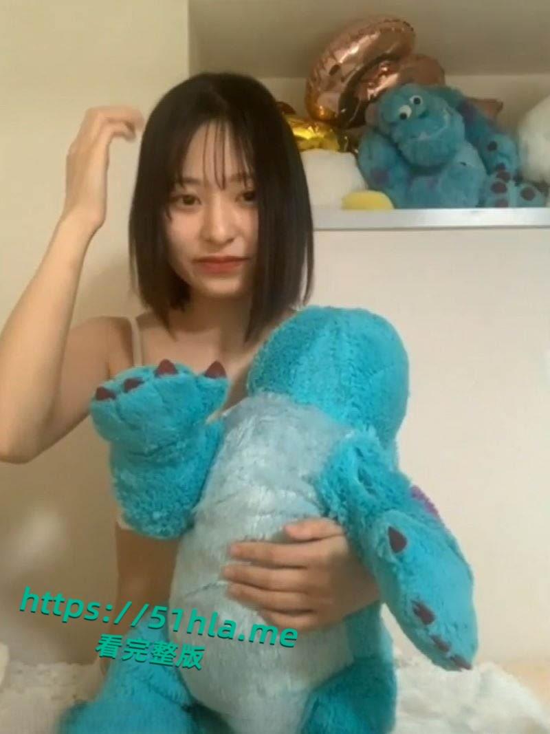 日本清纯系少女【zoom】裸聊45分钟首发,白皙肌肤勾勒娇小身材,手指自慰刺激感爆棚!-3