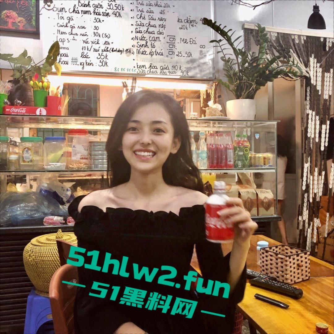 这骚货太欠干长得像【宋祖儿】皮肤白得能舔，奶子翘逼粉嫩，一晚干爆七八次，看她第二天还能不能下床！-6