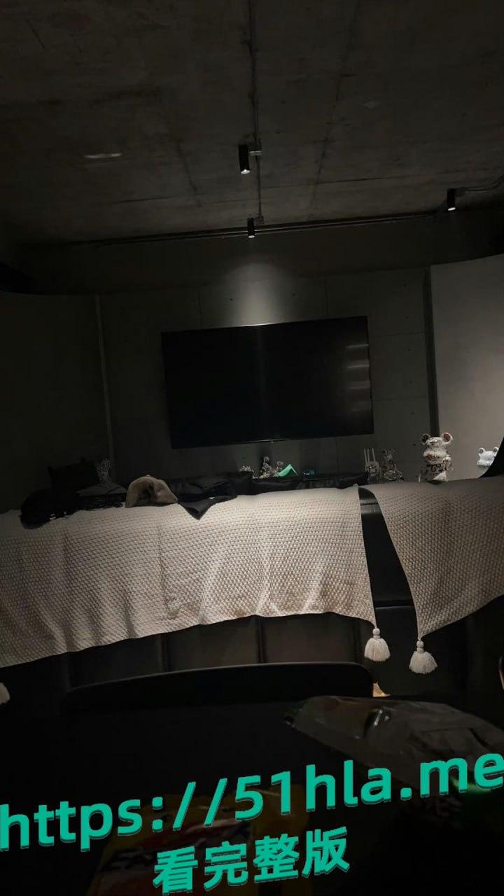 顶流塌房实锤?许凯被前女友许荔莎曝出轨分手,于正急删回应引热议。不雅视频被爆出!-15