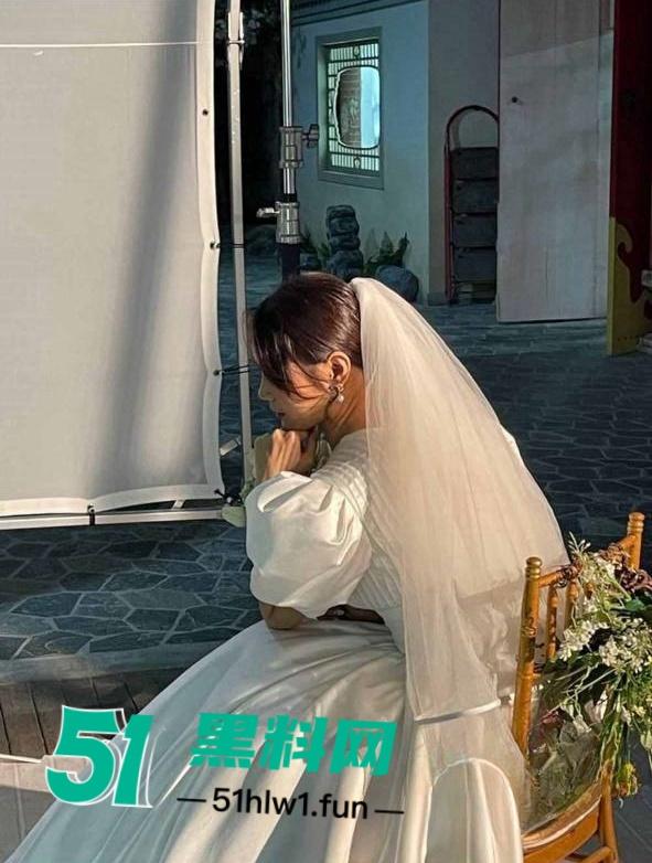 石家庄人妻偷情婚内出轨被老公发现经选择和情妇私奔,怒曝光三分钟露脸视频引发热议。-3