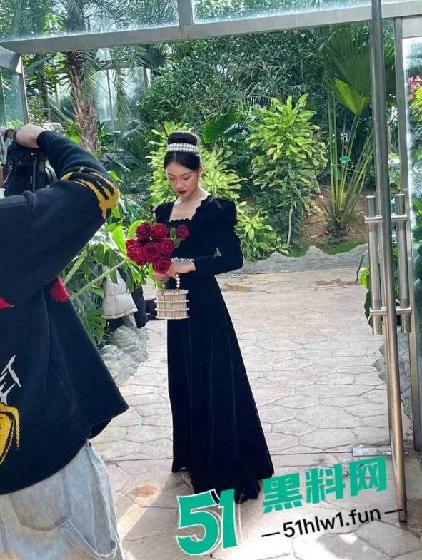 石家庄人妻偷情婚内出轨被老公发现经选择和情妇私奔,怒曝光三分钟露脸视频引发热议。-10