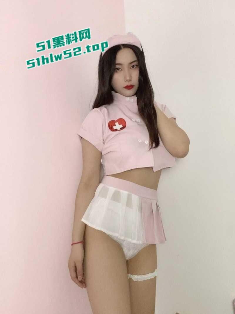 浙江护理职业技术学院学生妹【黄絮如】裸聊视频泄密,大尺度自慰呻吟声悦耳动人,极品反差学生妹谁能不爱呢!-13