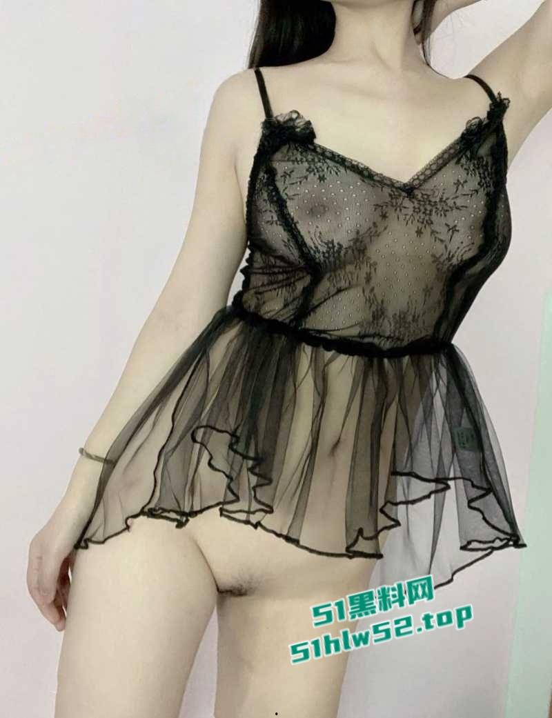 浙江护理职业技术学院学生妹【黄絮如】裸聊视频泄密,大尺度自慰呻吟声悦耳动人,极品反差学生妹谁能不爱呢!-22