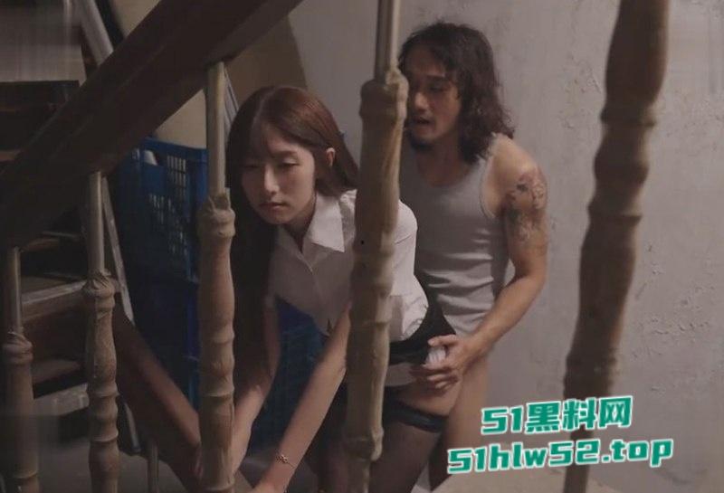 台湾人气尤物【纱季】最新剧情大作，时间忽然停止，黑丝白领被痴汉任意玩弄，强制口交无套内射！-8