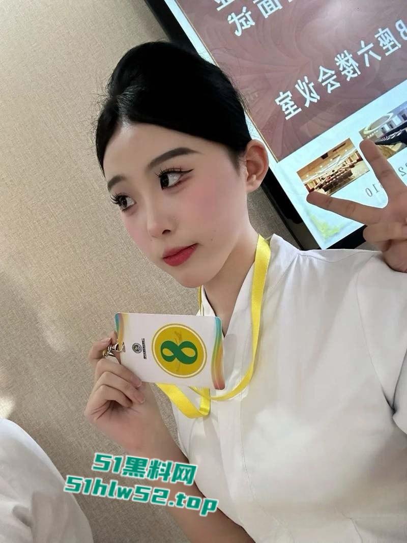 广州民航学院校花【贾明爽】包养遭曝光,高冷女神私下变金主玩物调教成母狗,尺度超大的空乘新星!-5