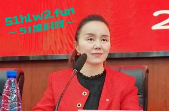 湖南省宁乡十三中女副校长【谢佳雄】被爆婚内出轨,真人照片流出爆料者【贺江】为曾经学生。-15