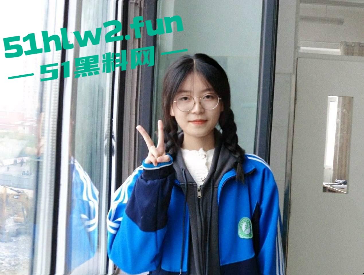 石家庄大一骚气满满的【郑洁】学妹,酒店被黄毛爆操,黄色小内裤惹人爱,一边打电话一边叫!-2