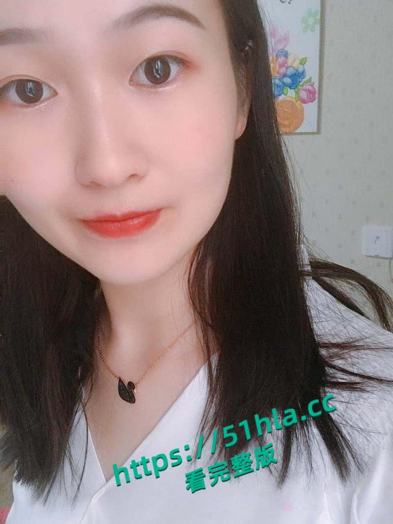 绿帽龟分享新婚淫妻性爱视频,骚浪少妇床上媚态百出,鸡巴吃的嘬嘬响,满脸期待渴望被大屌满足!-4