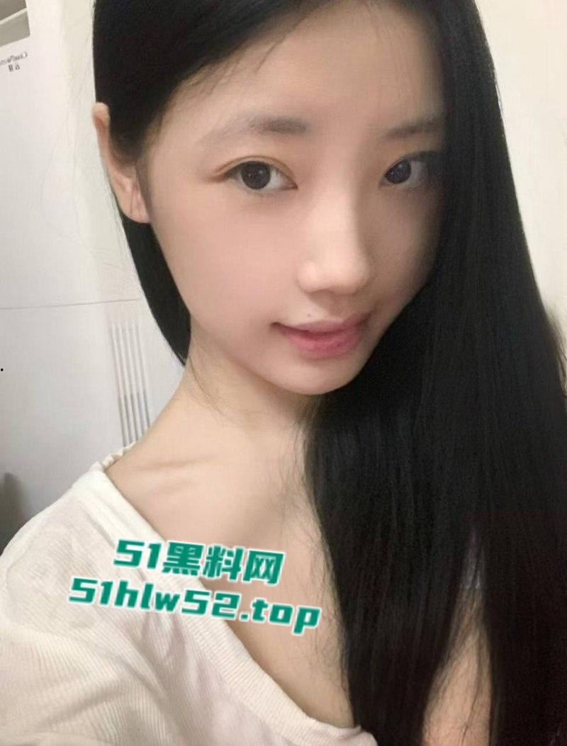 福建厦门理工大学【韩月盈】表面清纯私生活却极度混乱，男友分手后无缝衔接遭曝光！-3