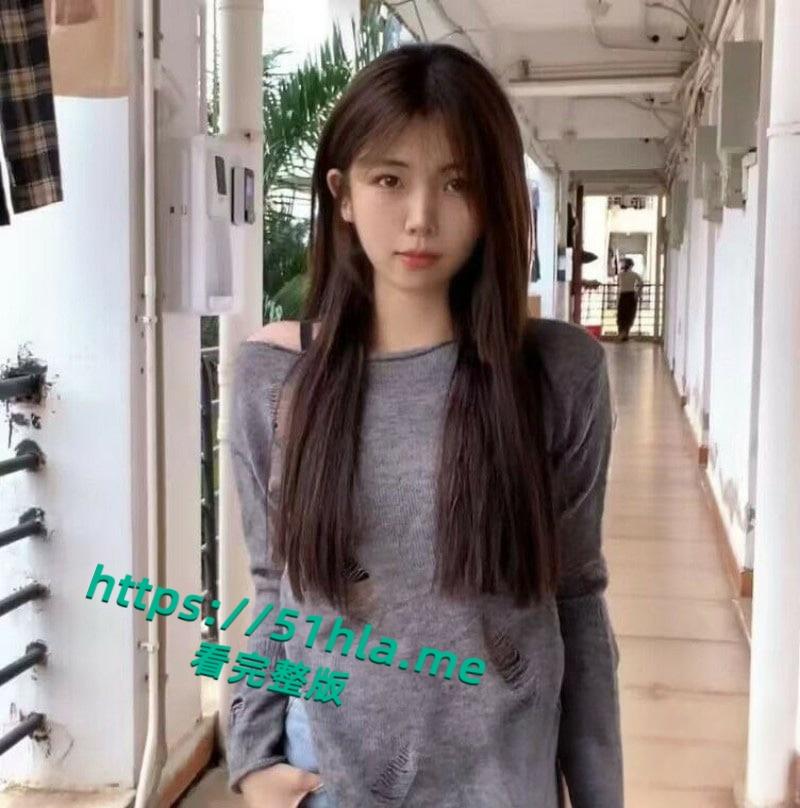 海南海口经济学院【王仙静】饥不择食与40岁老男人约炮 ,遭男友发现后怒曝性爱视频!-2