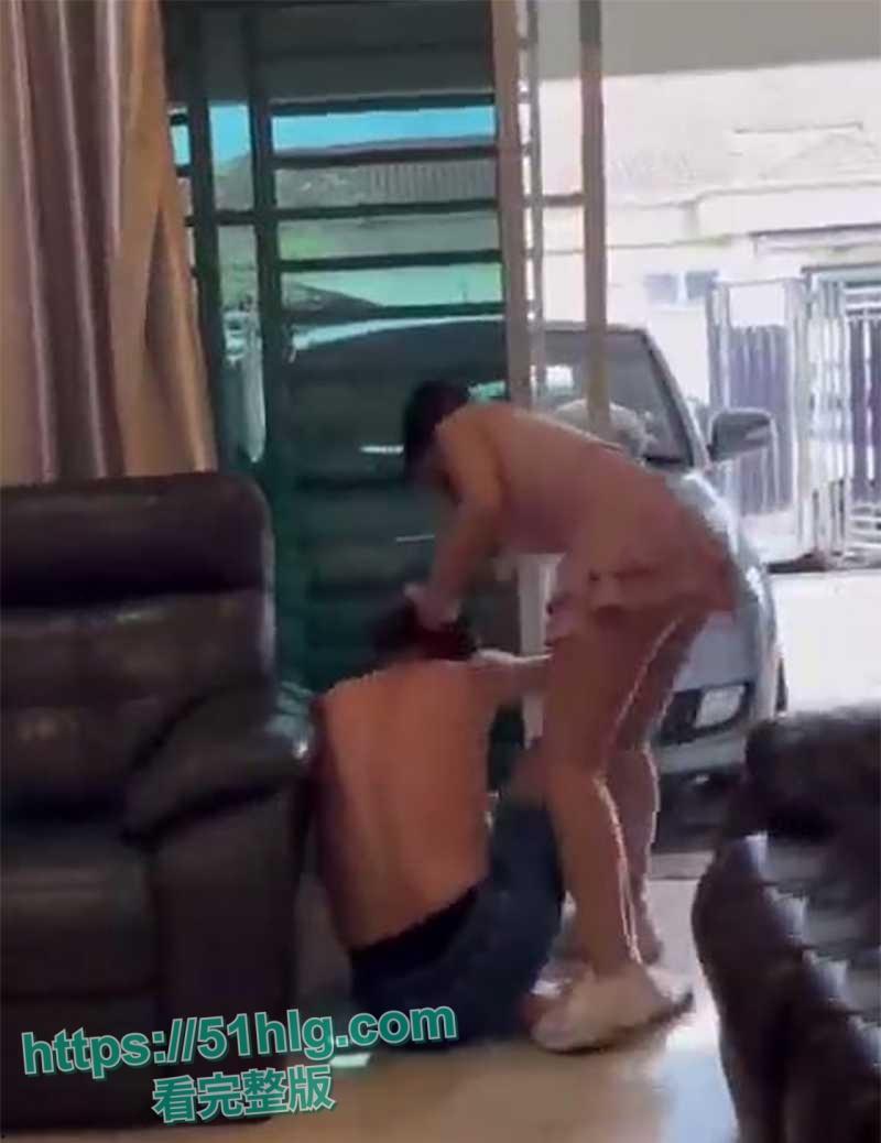 【广州】美艳人妻现场直播抓奸!小三家踢馆被情敌挑衅,骑脖暴揍出轨老公,原配这身材真赞-9