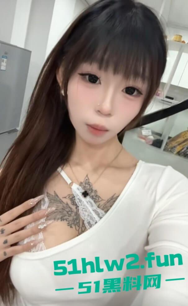 榜一大哥的专属尤物,抖音爆乳萝莉网红【小姜姜】自慰视频流出,白虎粉鲍奶子纹身,情人节给兄弟们送福利!-9