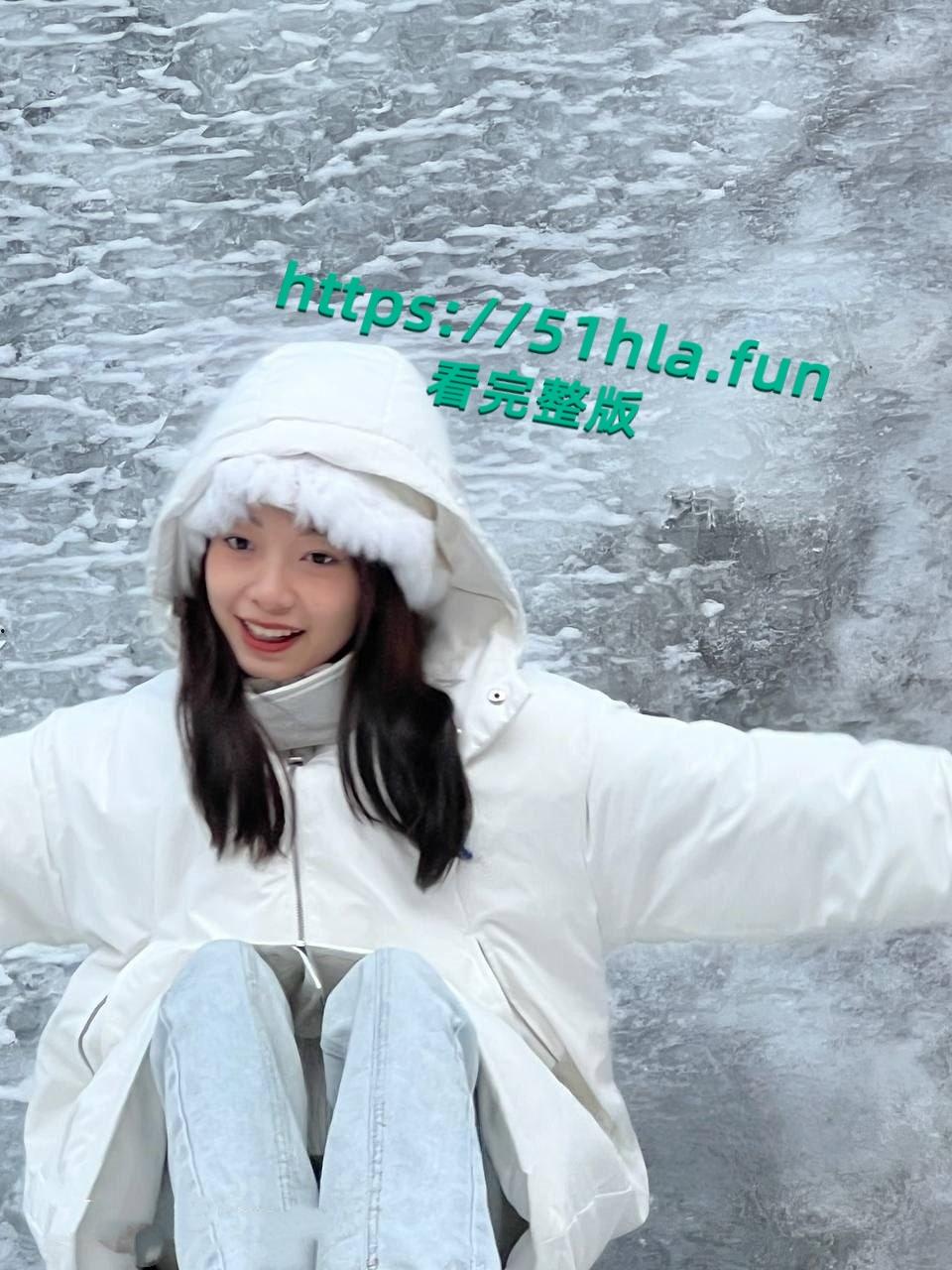 复旦大学校花【周雨晴】被包养泄密,金主多姿势爆操,叫声超骚撸点满满!-4