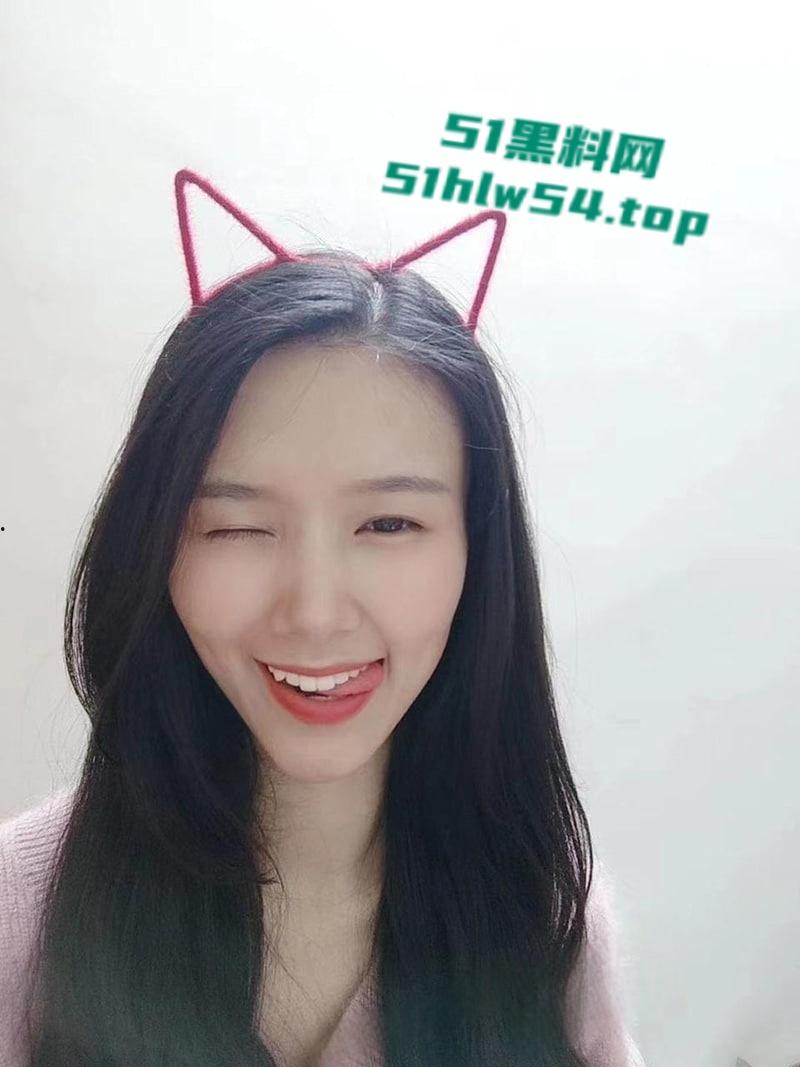 永州职业技术学院毕业护士【杨淼】被曝是性瘾患者,喜欢情趣扮演直播洗澡视频流出!-4