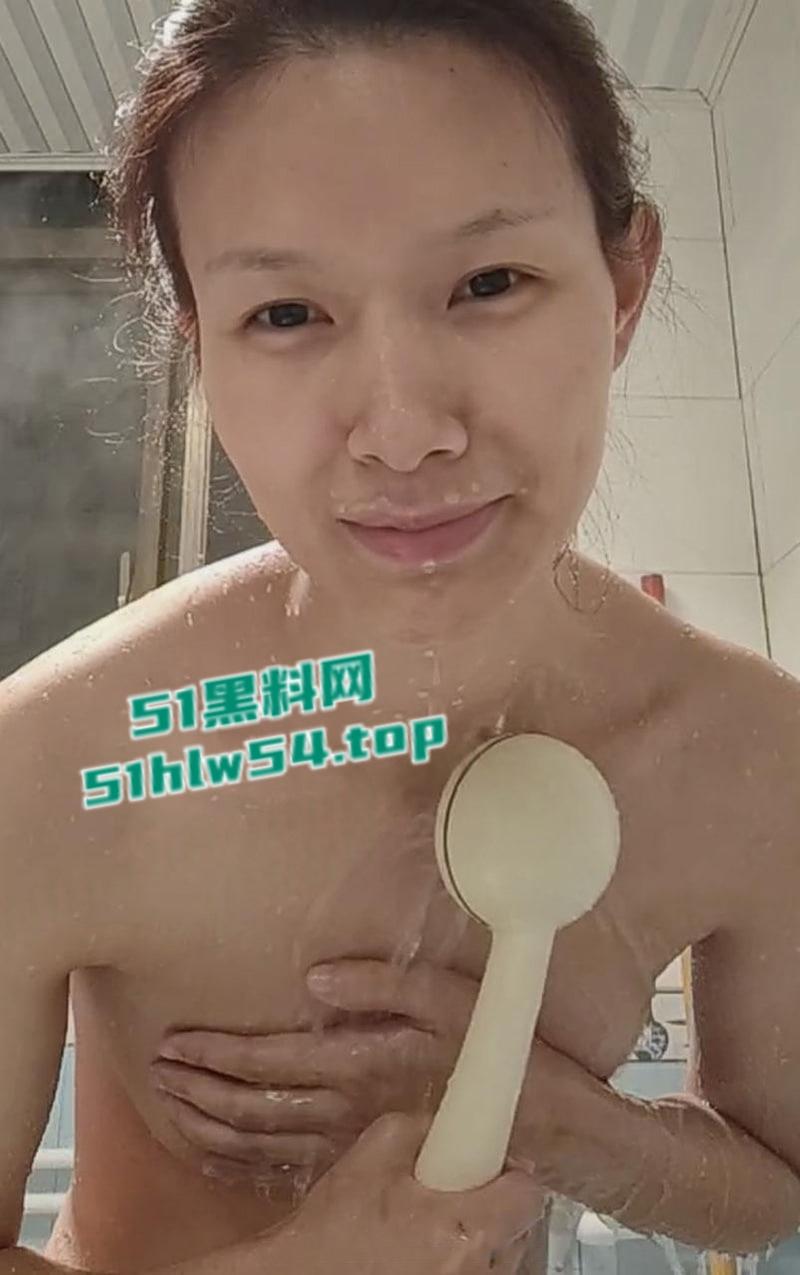 永州职业技术学院毕业护士【杨淼】被曝是性瘾患者,喜欢情趣扮演直播洗澡视频流出!-7